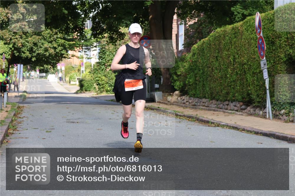 25.08.2024 - 20. Blankeneser Heldenlauf Strokosch-Dieckow http://msf.ph/oto/6816013 25.08.2024 09:43:38 Ziel 254 meine-sportfotos.de