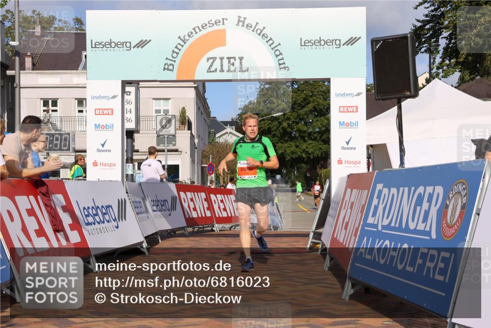 25.08.2024 - 20. Blankeneser Heldenlauf Strokosch-Dieckow http://msf.ph/oto/6816023 25.08.2024 09:38:14 Ziel 209, 242 meine-sportfotos.de