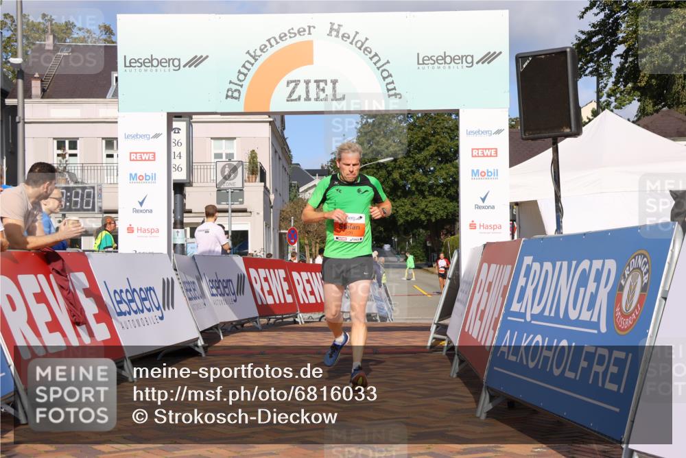 25.08.2024 - 20. Blankeneser Heldenlauf Strokosch-Dieckow http://msf.ph/oto/6816033 25.08.2024 09:38:14 Ziel 209, 242 meine-sportfotos.de