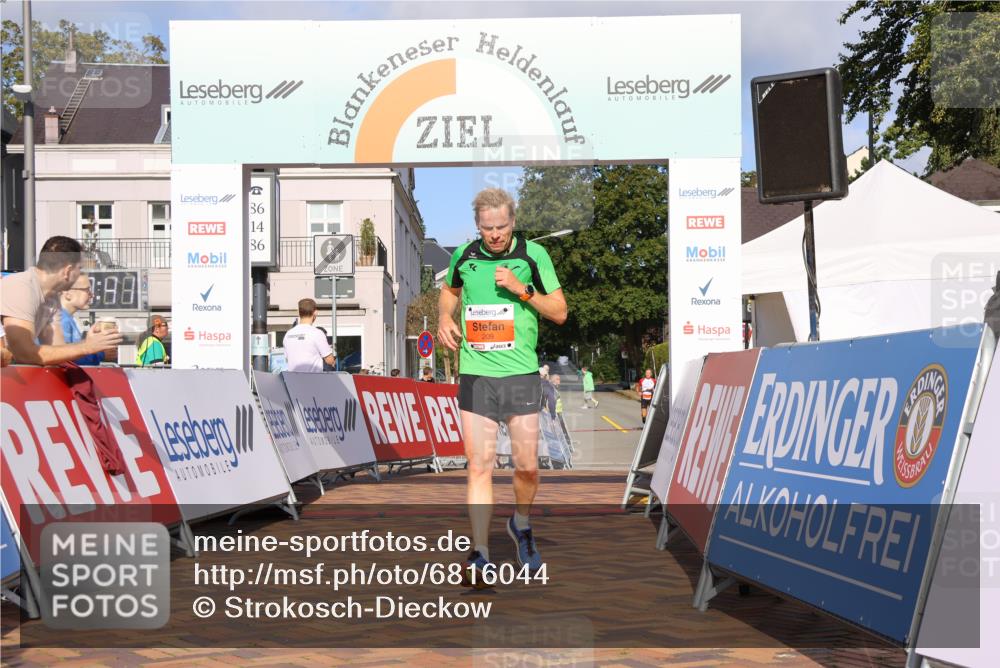 25.08.2024 - 20. Blankeneser Heldenlauf Strokosch-Dieckow http://msf.ph/oto/6816044 25.08.2024 09:38:15 Ziel 209, 242 meine-sportfotos.de