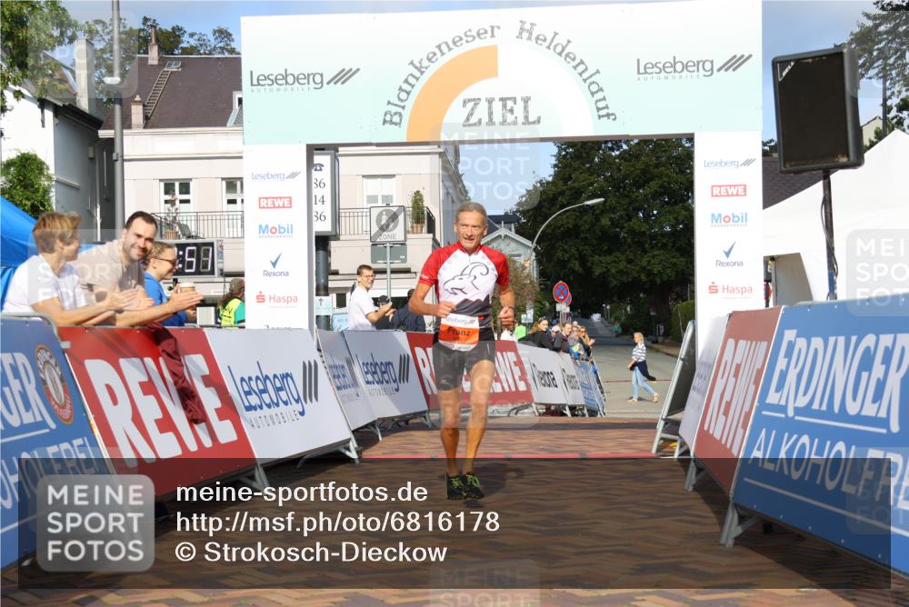 25.08.2024 - 20. Blankeneser Heldenlauf Strokosch-Dieckow http://msf.ph/oto/6816178 25.08.2024 09:38:25 Ziel 205 meine-sportfotos.de