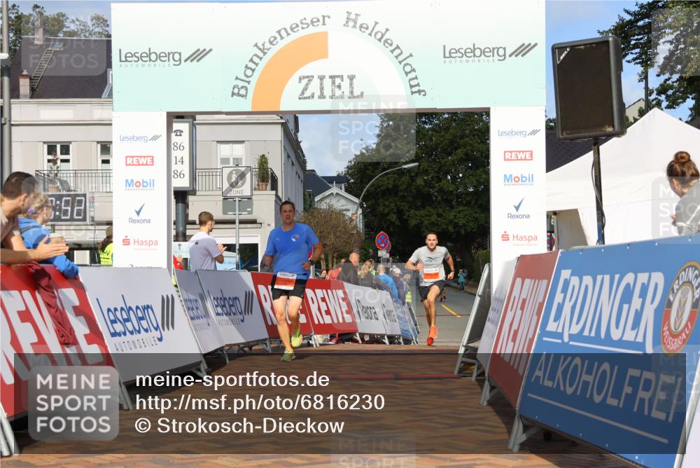 25.08.2024 - 20. Blankeneser Heldenlauf Strokosch-Dieckow http://msf.ph/oto/6816230 25.08.2024 09:39:25 Ziel 126, 145 meine-sportfotos.de