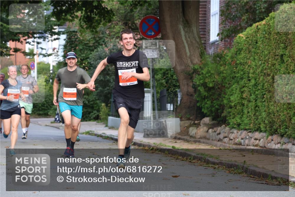 25.08.2024 - 20. Blankeneser Heldenlauf Strokosch-Dieckow http://msf.ph/oto/6816272 25.08.2024 09:45:25 Ziel 101, 171, 247, 266, 271, 273 meine-sportfotos.de