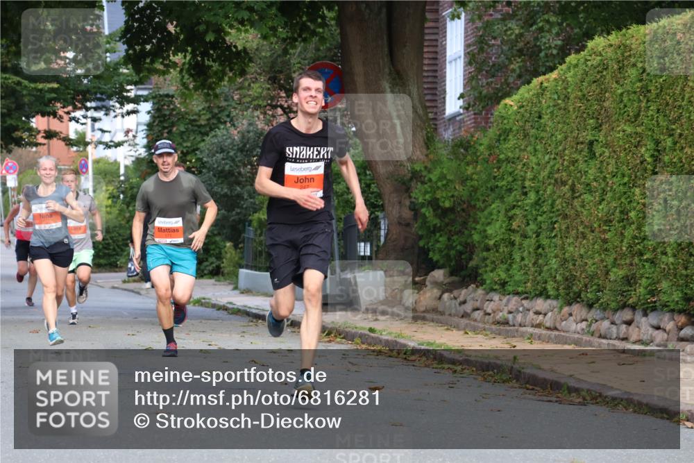25.08.2024 - 20. Blankeneser Heldenlauf Strokosch-Dieckow http://msf.ph/oto/6816281 25.08.2024 09:45:26 Ziel 101, 171, 247, 266, 271, 273 meine-sportfotos.de