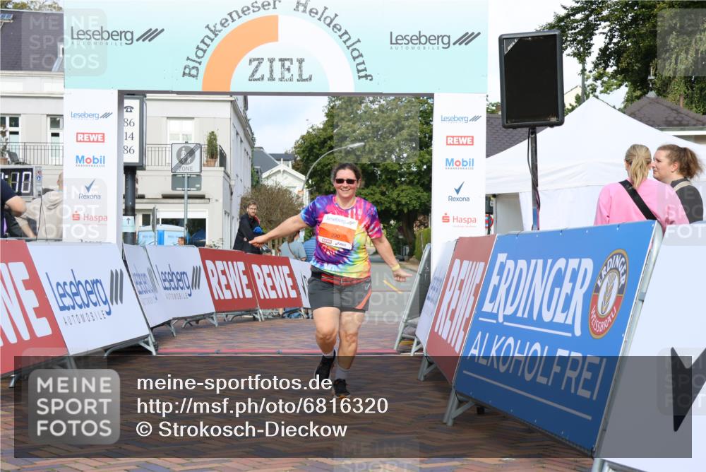 25.08.2024 - 20. Blankeneser Heldenlauf Strokosch-Dieckow http://msf.ph/oto/6816320 25.08.2024 10:01:44 Ziel 290 meine-sportfotos.de