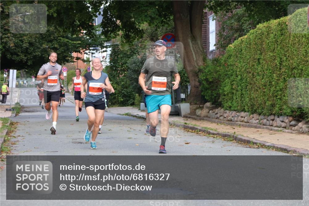 25.08.2024 - 20. Blankeneser Heldenlauf Strokosch-Dieckow http://msf.ph/oto/6816327 25.08.2024 09:45:28 Ziel 101, 171, 243, 247, 266, 271, 273 meine-sportfotos.de