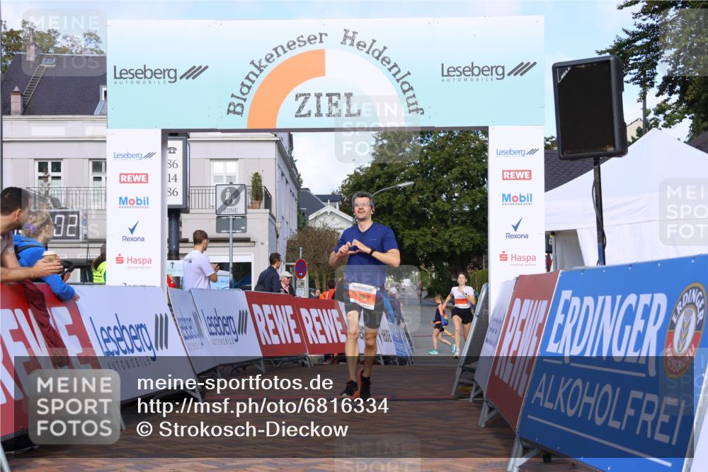 25.08.2024 - 20. Blankeneser Heldenlauf Strokosch-Dieckow http://msf.ph/oto/6816334 25.08.2024 09:39:36 Ziel 156, 265 meine-sportfotos.de