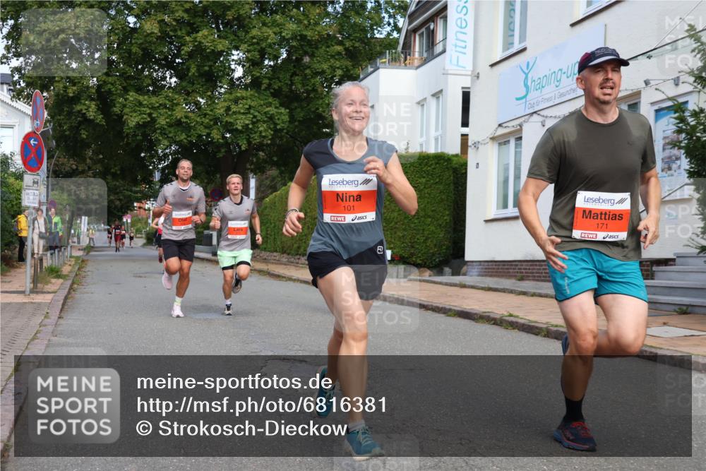 25.08.2024 - 20. Blankeneser Heldenlauf Strokosch-Dieckow http://msf.ph/oto/6816381 25.08.2024 09:45:32 Ziel 101, 171, 243, 266, 271, 273 meine-sportfotos.de