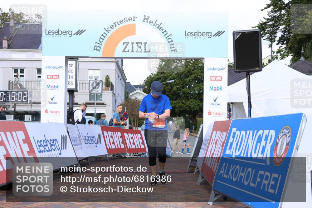 25.08.2024 - 20. Blankeneser Heldenlauf Strokosch-Dieckow http://msf.ph/oto/6816386 25.08.2024 10:04:21 Ziel 168 meine-sportfotos.de
