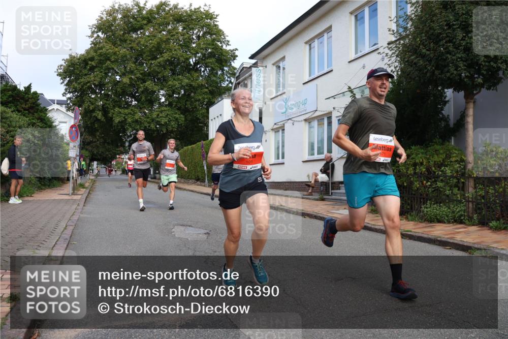 25.08.2024 - 20. Blankeneser Heldenlauf Strokosch-Dieckow http://msf.ph/oto/6816390 25.08.2024 09:45:33 Ziel 101, 171, 243, 266, 271, 273 meine-sportfotos.de