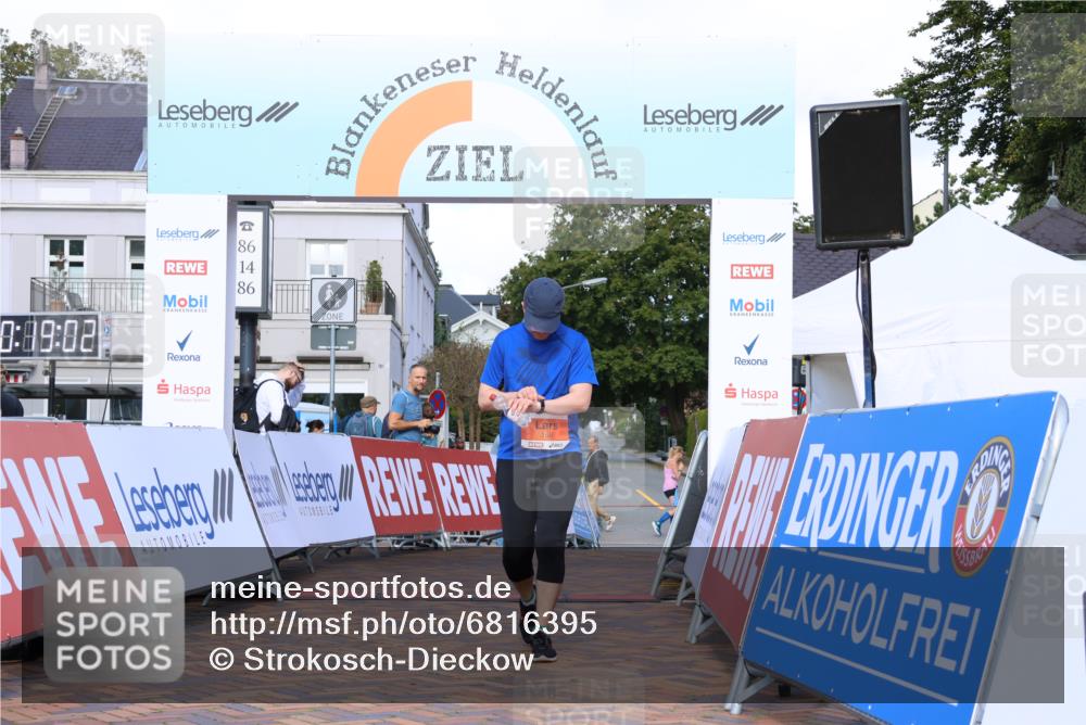 25.08.2024 - 20. Blankeneser Heldenlauf Strokosch-Dieckow http://msf.ph/oto/6816395 25.08.2024 10:04:21 Ziel 168 meine-sportfotos.de