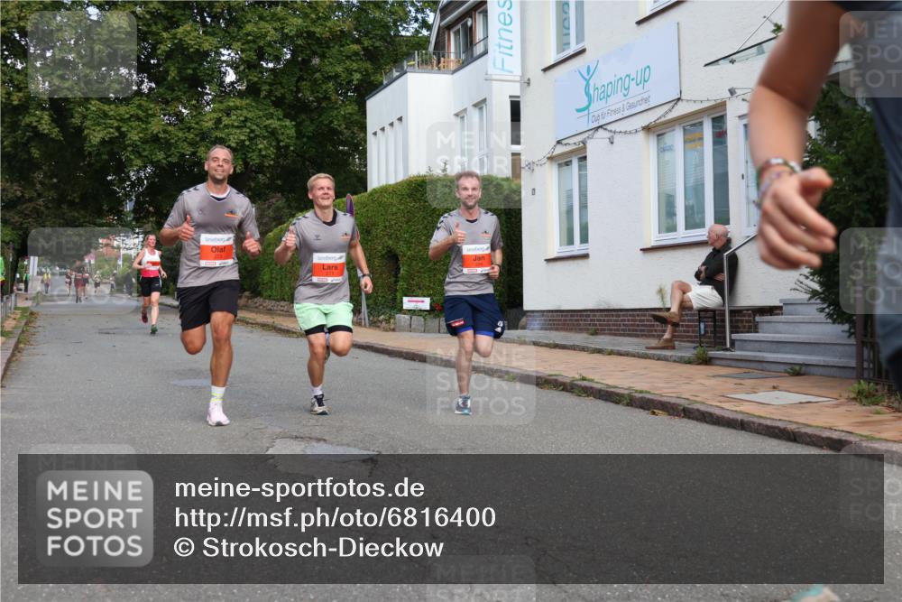 25.08.2024 - 20. Blankeneser Heldenlauf Strokosch-Dieckow http://msf.ph/oto/6816400 25.08.2024 09:45:33 Ziel 101, 171, 243, 266, 271, 273 meine-sportfotos.de