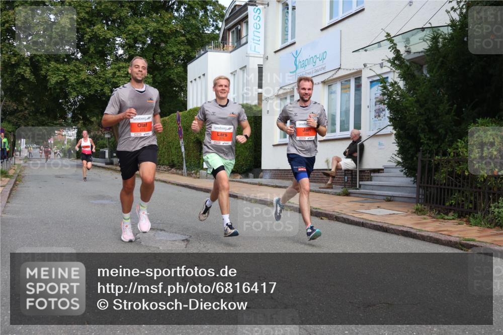 25.08.2024 - 20. Blankeneser Heldenlauf Strokosch-Dieckow http://msf.ph/oto/6816417 25.08.2024 09:45:34 Ziel 101, 171, 243, 266, 271, 273 meine-sportfotos.de