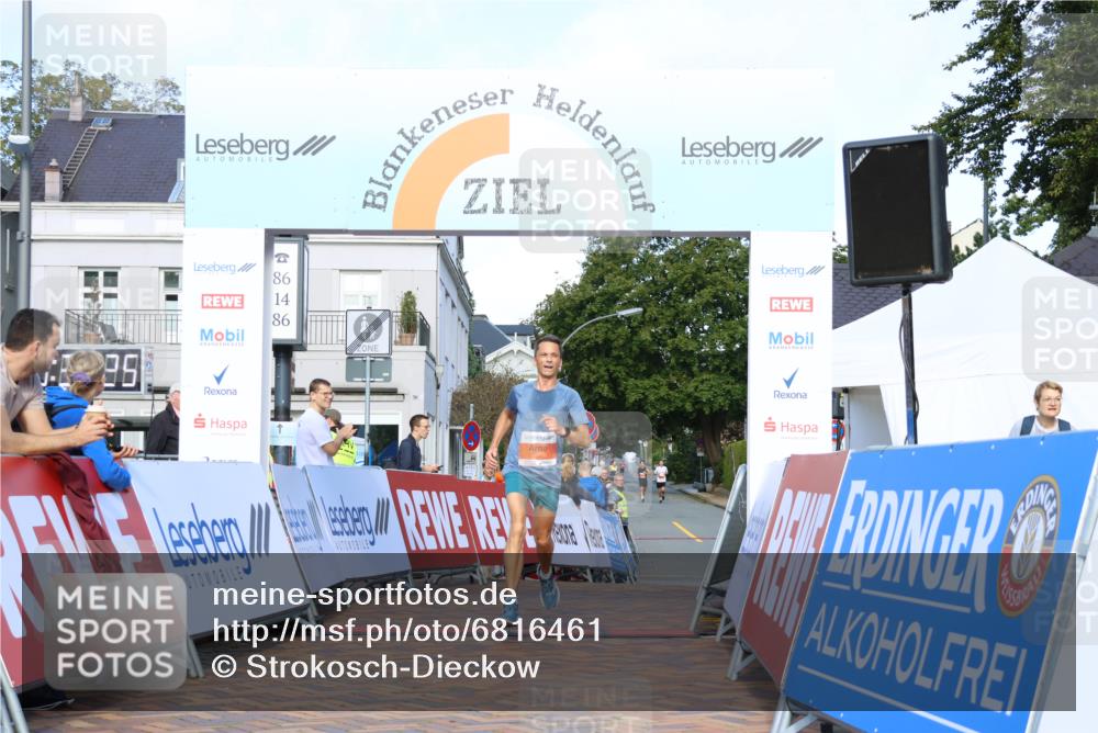 25.08.2024 - 20. Blankeneser Heldenlauf Strokosch-Dieckow http://msf.ph/oto/6816461 25.08.2024 09:39:58 Ziel 208 meine-sportfotos.de