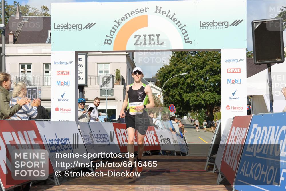 25.08.2024 - 20. Blankeneser Heldenlauf Strokosch-Dieckow http://msf.ph/oto/6816465 25.08.2024 10:09:21 Ziel 6436 meine-sportfotos.de