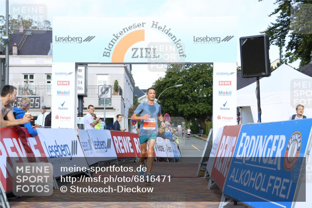 25.08.2024 - 20. Blankeneser Heldenlauf Strokosch-Dieckow http://msf.ph/oto/6816471 25.08.2024 09:39:58 Ziel 208 meine-sportfotos.de