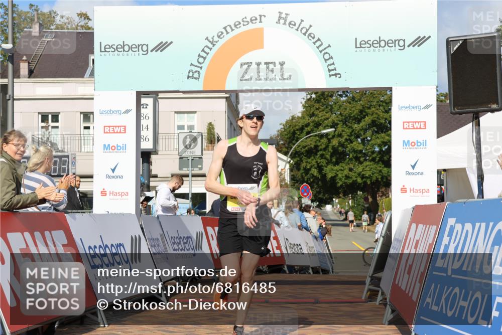 25.08.2024 - 20. Blankeneser Heldenlauf Strokosch-Dieckow http://msf.ph/oto/6816485 25.08.2024 10:09:22 Ziel 6436 meine-sportfotos.de