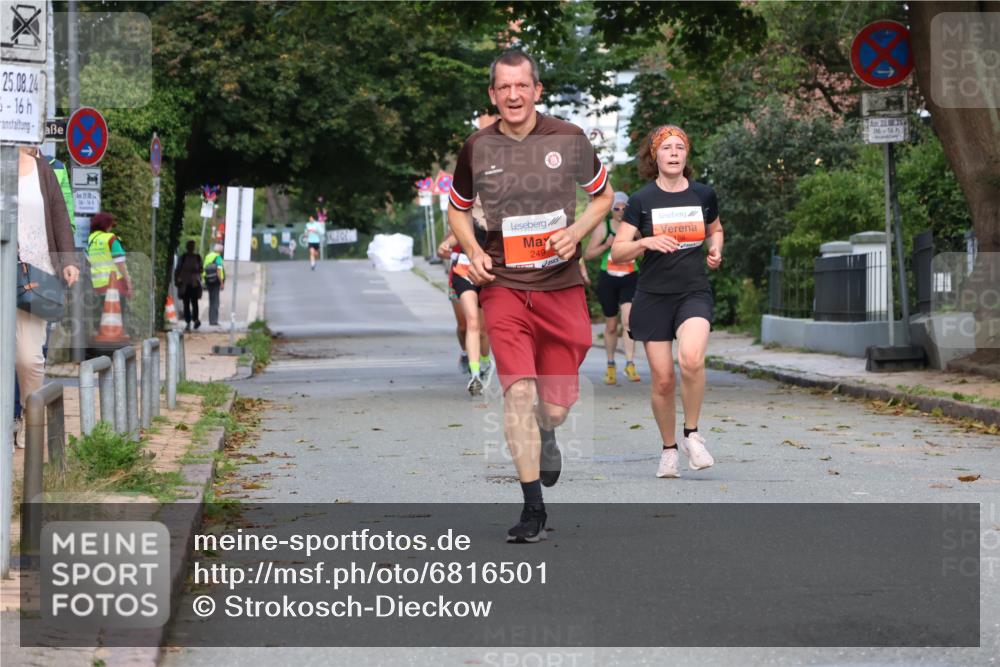 25.08.2024 - 20. Blankeneser Heldenlauf Strokosch-Dieckow http://msf.ph/oto/6816501 25.08.2024 09:45:44 Ziel 164, 188, 207, 249, 282 meine-sportfotos.de