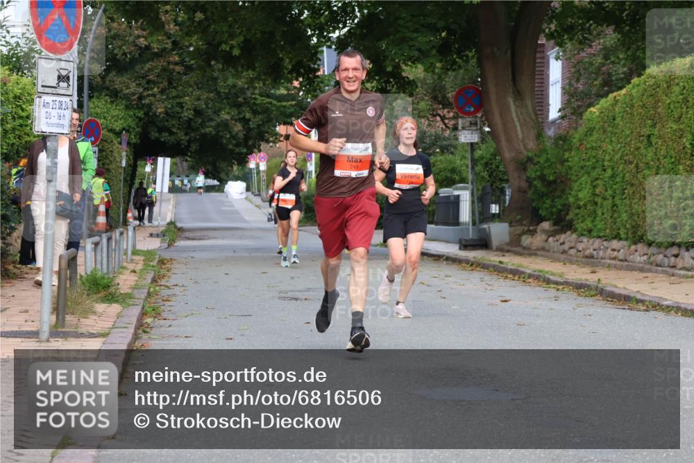 25.08.2024 - 20. Blankeneser Heldenlauf Strokosch-Dieckow http://msf.ph/oto/6816506 25.08.2024 09:45:45 Ziel 164, 188, 207, 249, 282 meine-sportfotos.de