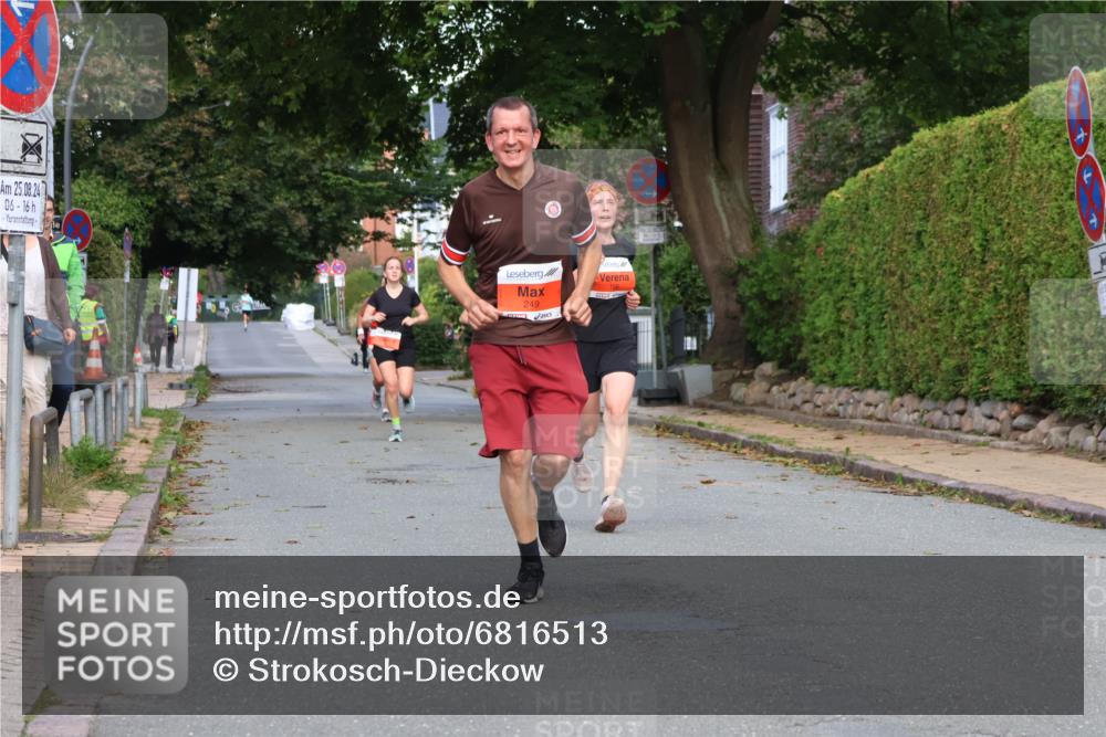 25.08.2024 - 20. Blankeneser Heldenlauf Strokosch-Dieckow http://msf.ph/oto/6816513 25.08.2024 09:45:45 Ziel 164, 188, 207, 249, 282 meine-sportfotos.de