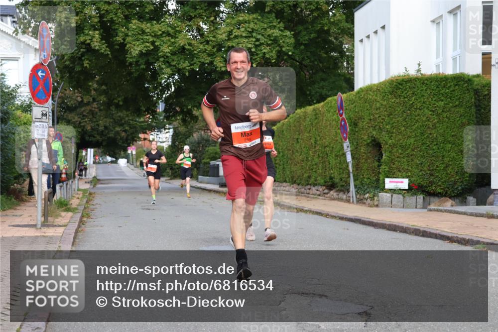 25.08.2024 - 20. Blankeneser Heldenlauf Strokosch-Dieckow http://msf.ph/oto/6816534 25.08.2024 09:45:46 Ziel 164, 188, 207, 249, 282 meine-sportfotos.de
