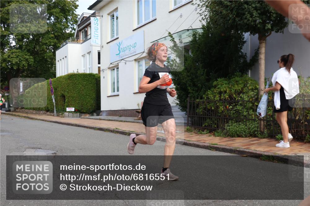 25.08.2024 - 20. Blankeneser Heldenlauf Strokosch-Dieckow http://msf.ph/oto/6816551 25.08.2024 09:45:49 Ziel 164, 188, 207, 249, 282 meine-sportfotos.de