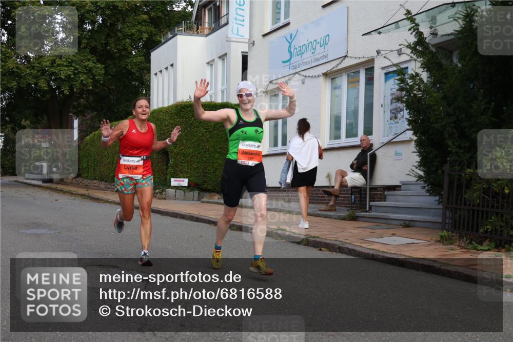 25.08.2024 - 20. Blankeneser Heldenlauf Strokosch-Dieckow http://msf.ph/oto/6816588 25.08.2024 09:45:53 Ziel 164, 207, 282 meine-sportfotos.de