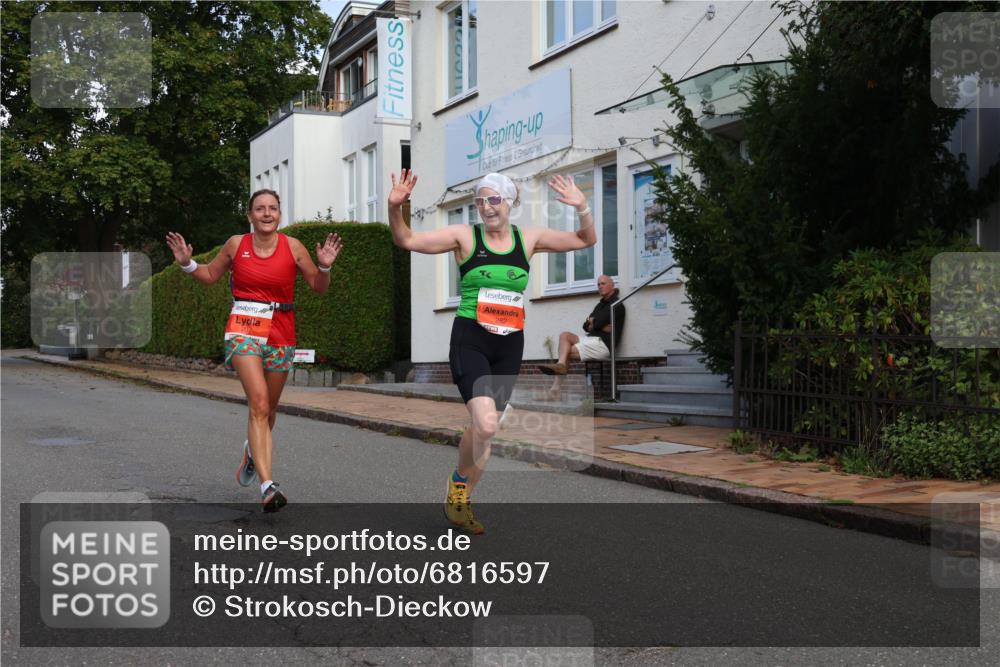 25.08.2024 - 20. Blankeneser Heldenlauf Strokosch-Dieckow http://msf.ph/oto/6816597 25.08.2024 09:45:53 Ziel 164, 207, 282 meine-sportfotos.de