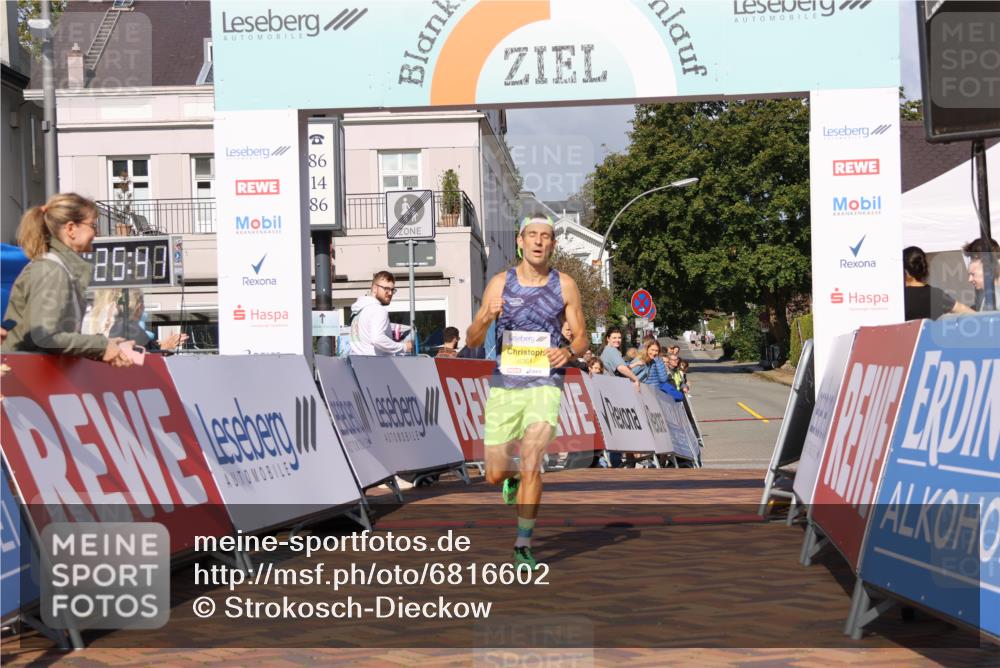 25.08.2024 - 20. Blankeneser Heldenlauf Strokosch-Dieckow http://msf.ph/oto/6816602 25.08.2024 10:10:59 Ziel 6361 meine-sportfotos.de