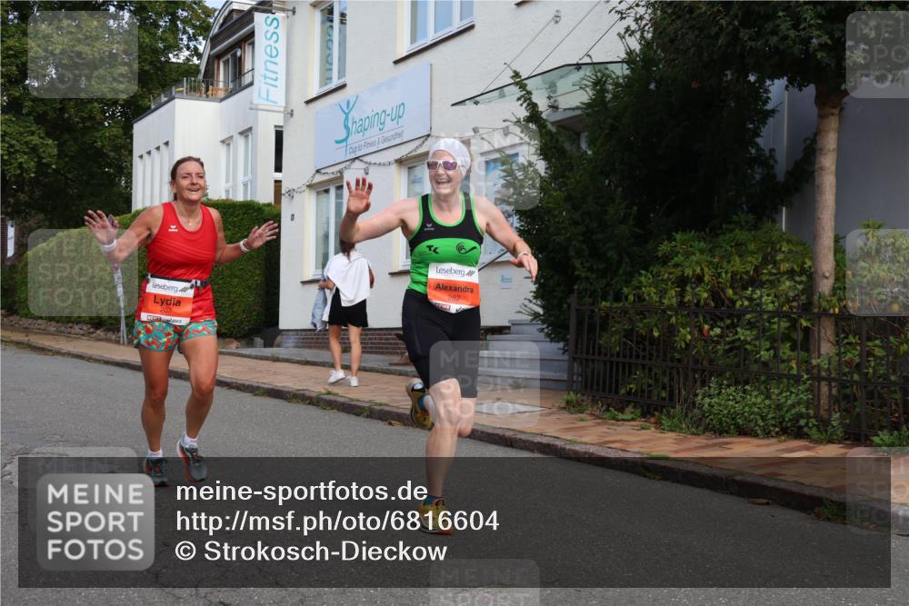 25.08.2024 - 20. Blankeneser Heldenlauf Strokosch-Dieckow http://msf.ph/oto/6816604 25.08.2024 09:45:53 Ziel 164, 207, 282 meine-sportfotos.de