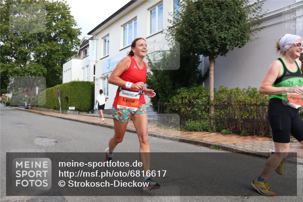 25.08.2024 - 20. Blankeneser Heldenlauf Strokosch-Dieckow http://msf.ph/oto/6816617 25.08.2024 09:45:54 Ziel 164, 207, 282 meine-sportfotos.de