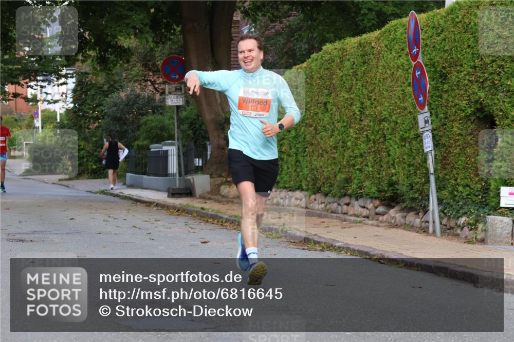 25.08.2024 - 20. Blankeneser Heldenlauf Strokosch-Dieckow http://msf.ph/oto/6816645 25.08.2024 09:46:25 Ziel 111, 157 meine-sportfotos.de