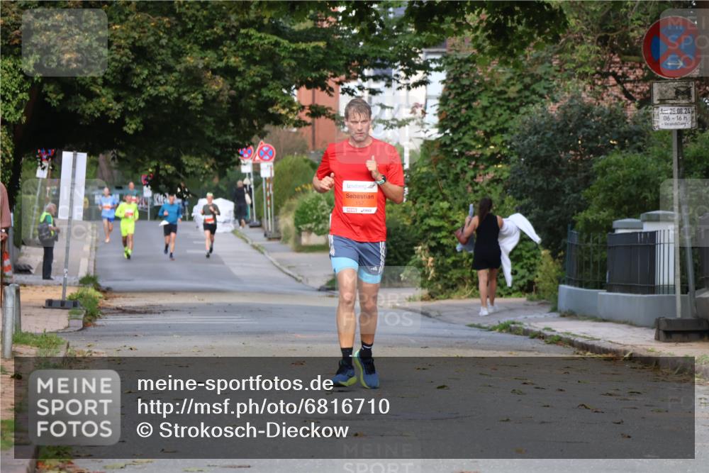 25.08.2024 - 20. Blankeneser Heldenlauf Strokosch-Dieckow http://msf.ph/oto/6816710 25.08.2024 09:46:30 Ziel 111, 157 meine-sportfotos.de
