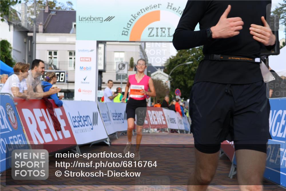 25.08.2024 - 20. Blankeneser Heldenlauf Strokosch-Dieckow http://msf.ph/oto/6816764 25.08.2024 09:40:31 Ziel 140, 198 meine-sportfotos.de