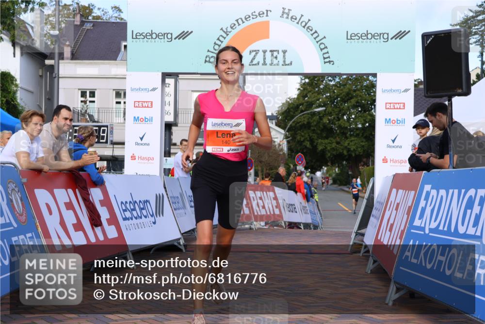 25.08.2024 - 20. Blankeneser Heldenlauf Strokosch-Dieckow http://msf.ph/oto/6816776 25.08.2024 09:40:32 Ziel 140, 198 meine-sportfotos.de