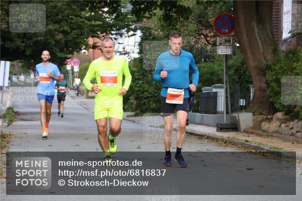 25.08.2024 - 20. Blankeneser Heldenlauf Strokosch-Dieckow http://msf.ph/oto/6816837 25.08.2024 09:47:02 Ziel 179, 239, 240, 251 meine-sportfotos.de