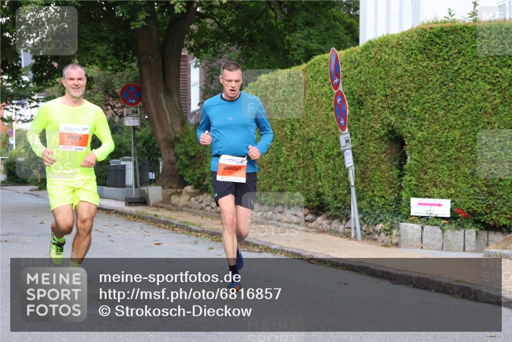 25.08.2024 - 20. Blankeneser Heldenlauf Strokosch-Dieckow http://msf.ph/oto/6816857 25.08.2024 09:47:05 Ziel 179, 239, 240 meine-sportfotos.de