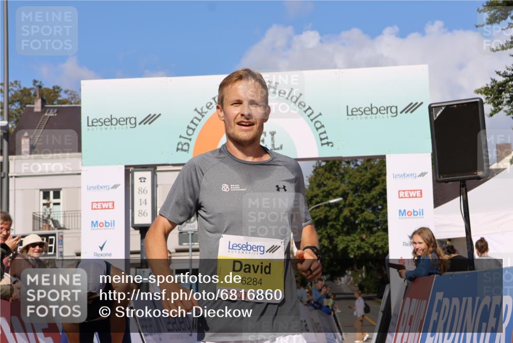 25.08.2024 - 20. Blankeneser Heldenlauf Strokosch-Dieckow http://msf.ph/oto/6816860 25.08.2024 10:12:01 Ziel 6284 meine-sportfotos.de