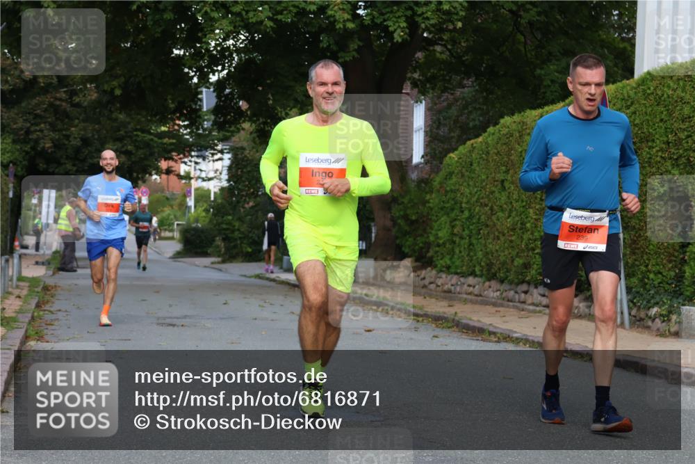 25.08.2024 - 20. Blankeneser Heldenlauf Strokosch-Dieckow http://msf.ph/oto/6816871 25.08.2024 09:47:06 Ziel 179, 239, 240 meine-sportfotos.de