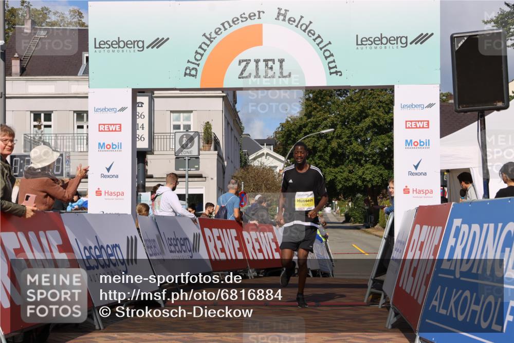 25.08.2024 - 20. Blankeneser Heldenlauf Strokosch-Dieckow http://msf.ph/oto/6816884 25.08.2024 10:13:08 Ziel 6208 meine-sportfotos.de