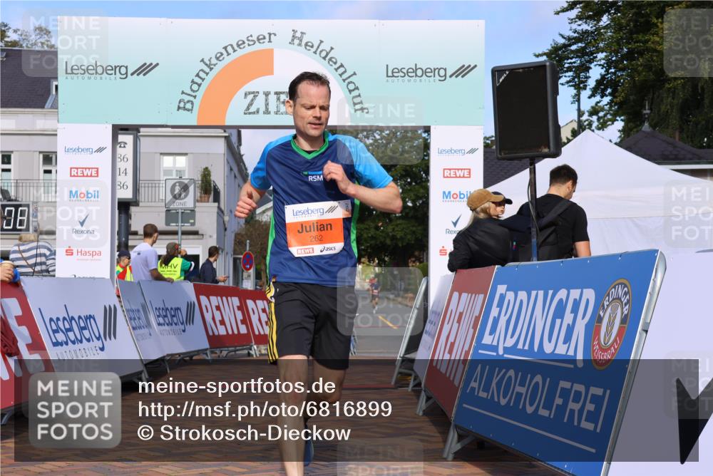 25.08.2024 - 20. Blankeneser Heldenlauf Strokosch-Dieckow http://msf.ph/oto/6816899 25.08.2024 09:40:42 Ziel 262 meine-sportfotos.de