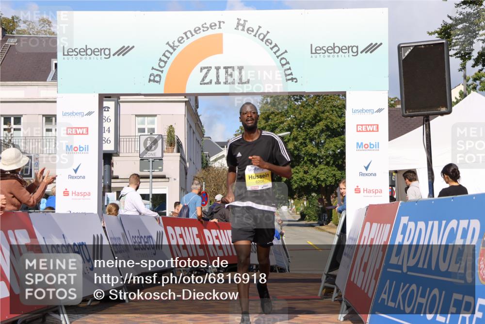 25.08.2024 - 20. Blankeneser Heldenlauf Strokosch-Dieckow http://msf.ph/oto/6816918 25.08.2024 10:13:09 Ziel 6208 meine-sportfotos.de