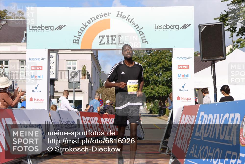 25.08.2024 - 20. Blankeneser Heldenlauf Strokosch-Dieckow http://msf.ph/oto/6816926 25.08.2024 10:13:10 Ziel 6208 meine-sportfotos.de