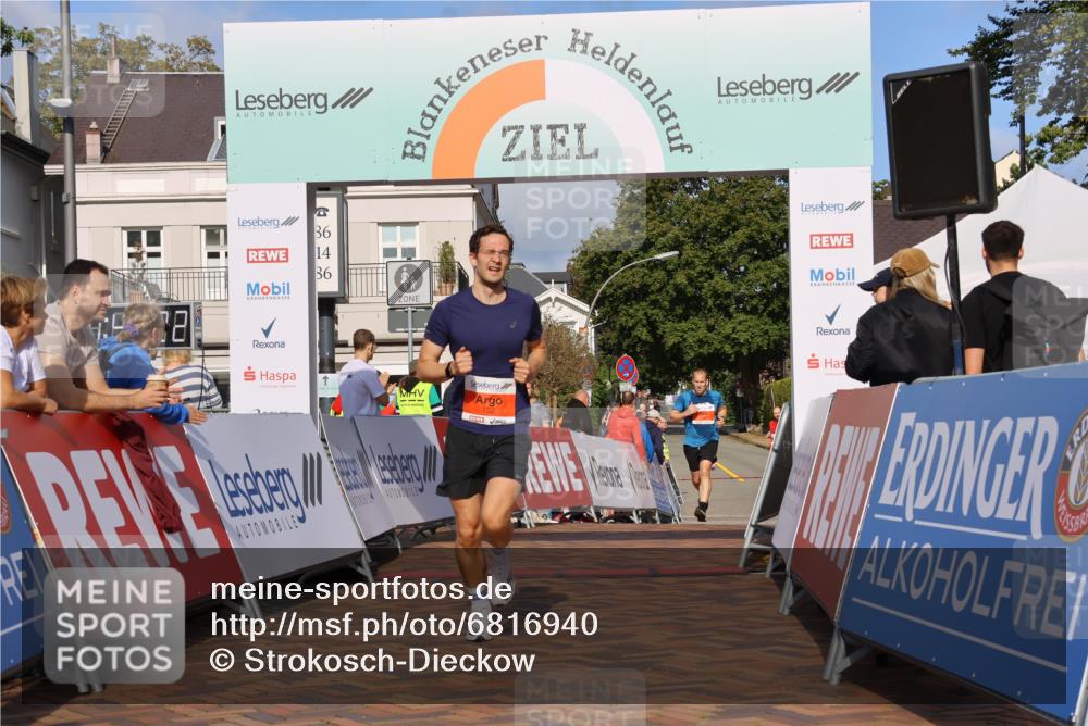 25.08.2024 - 20. Blankeneser Heldenlauf Strokosch-Dieckow http://msf.ph/oto/6816940 25.08.2024 09:40:56 Ziel 137, 152 meine-sportfotos.de