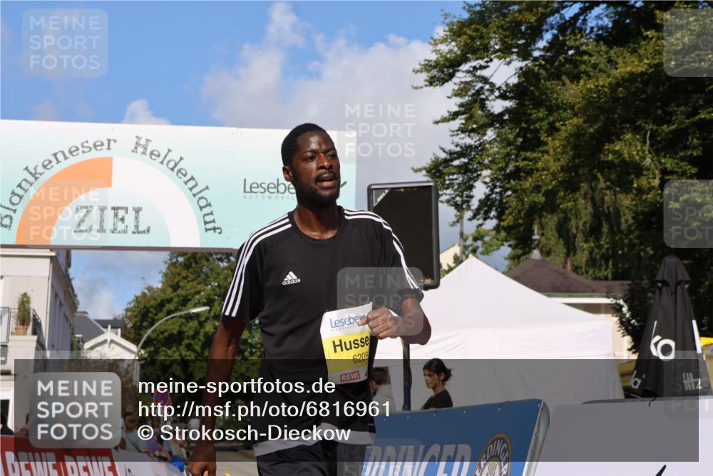 25.08.2024 - 20. Blankeneser Heldenlauf Strokosch-Dieckow http://msf.ph/oto/6816961 25.08.2024 10:13:11 Ziel 6208 meine-sportfotos.de