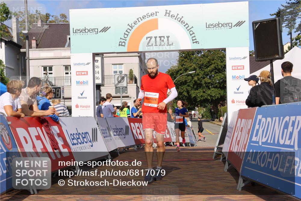 25.08.2024 - 20. Blankeneser Heldenlauf Strokosch-Dieckow http://msf.ph/oto/6817079 25.08.2024 09:41:04 Ziel 137, 204, 244 meine-sportfotos.de