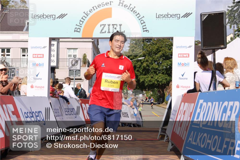 25.08.2024 - 20. Blankeneser Heldenlauf Strokosch-Dieckow http://msf.ph/oto/6817150 25.08.2024 10:14:30 Ziel 6389 meine-sportfotos.de