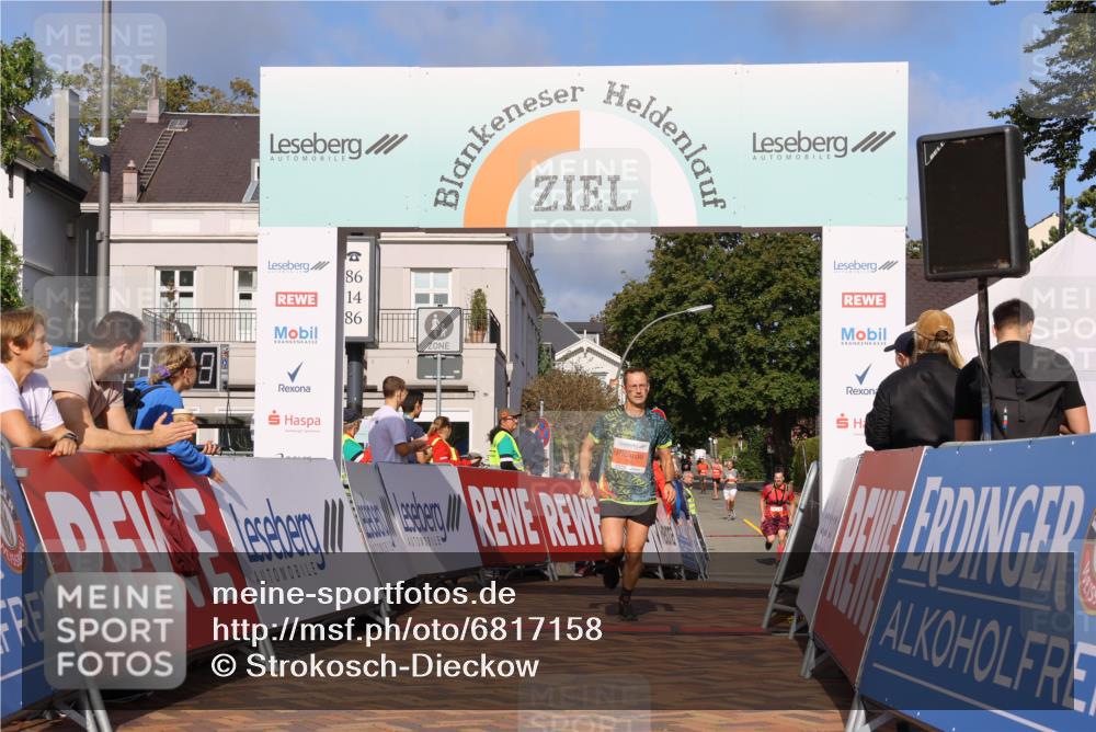 25.08.2024 - 20. Blankeneser Heldenlauf Strokosch-Dieckow http://msf.ph/oto/6817158 25.08.2024 09:41:32 Ziel 206 meine-sportfotos.de