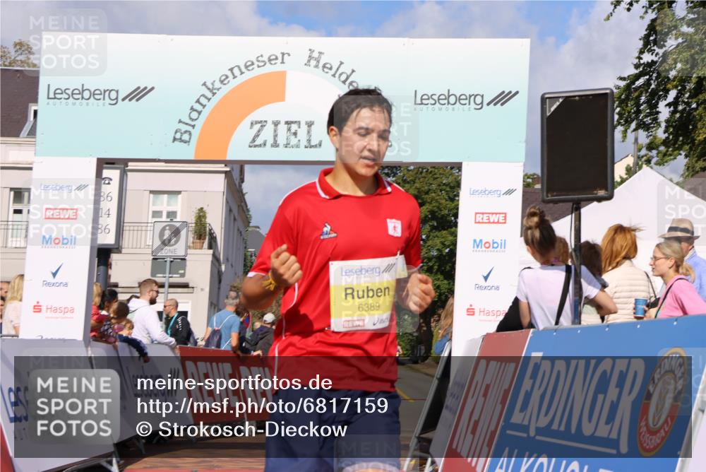 25.08.2024 - 20. Blankeneser Heldenlauf Strokosch-Dieckow http://msf.ph/oto/6817159 25.08.2024 10:14:30 Ziel 6389 meine-sportfotos.de