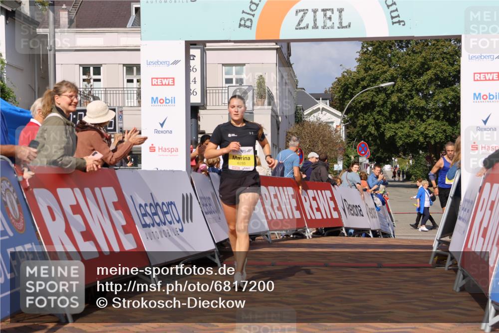 25.08.2024 - 20. Blankeneser Heldenlauf Strokosch-Dieckow http://msf.ph/oto/6817200 25.08.2024 10:14:43 Ziel 6285, 6439 meine-sportfotos.de
